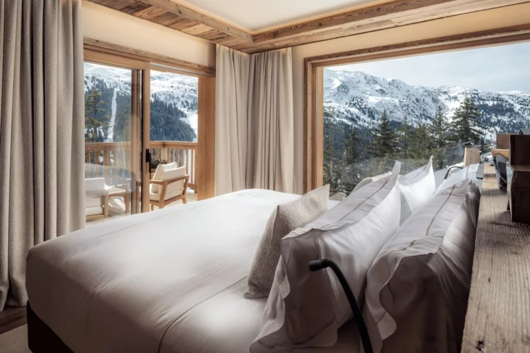 6527e46488a1bf00e1abc0f7_LUNA (3)