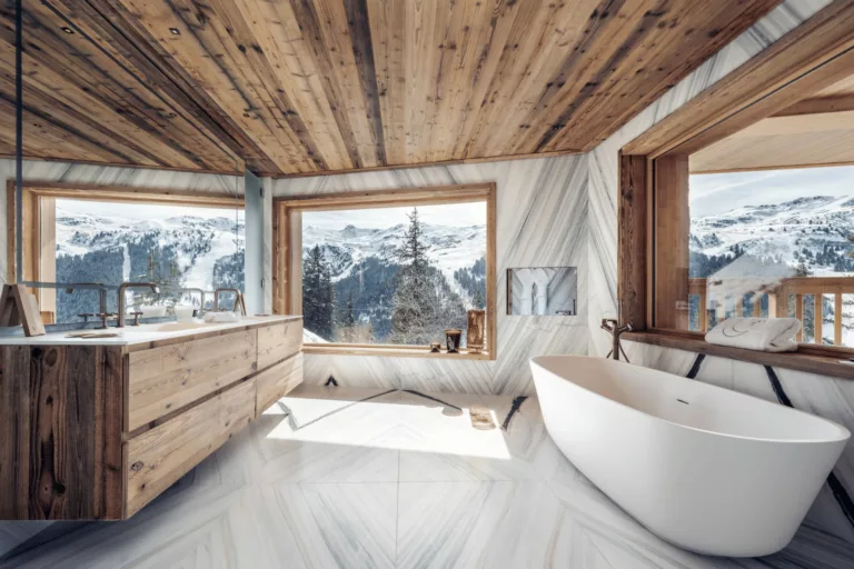 6527e49645d53719c3125729_LUNA (8)